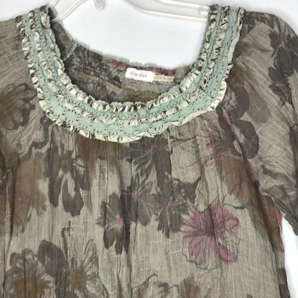 Blue Bird Light Weight 3/4 Sleeve Top. Siz… - Picture 2 of 10